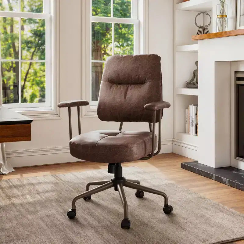 Sedia da ufficio ergonomica in finta pelle scamosciata di ispirazione vintage con braccioli regolabili e girevole