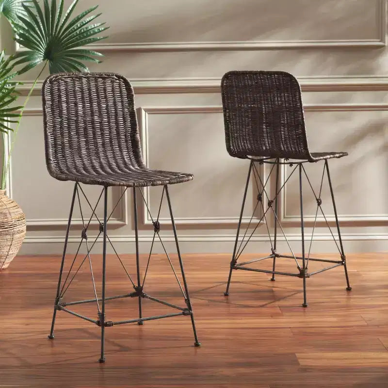 Set di 2 sgabelli da banco in rattan intrecciato con gambe in metallo nero – Altezza seduta 61 cm
