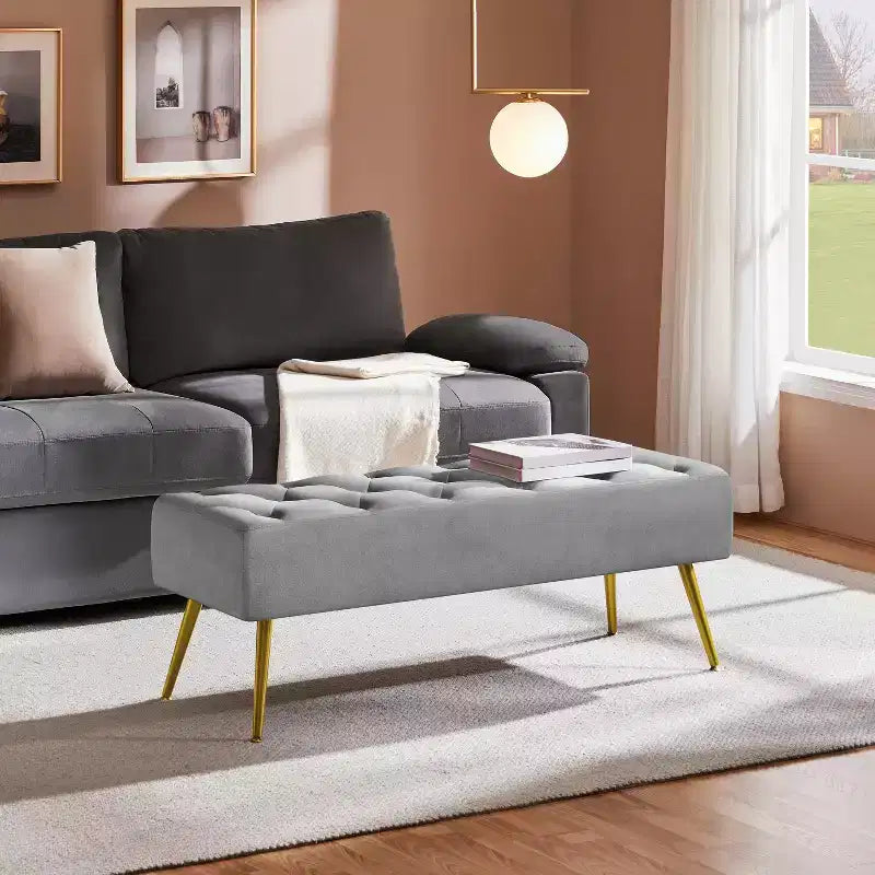 Panca moderna imbottita con pouf, poggiapiedi e bottoni – Larghezza 45", capacità 300 libbre